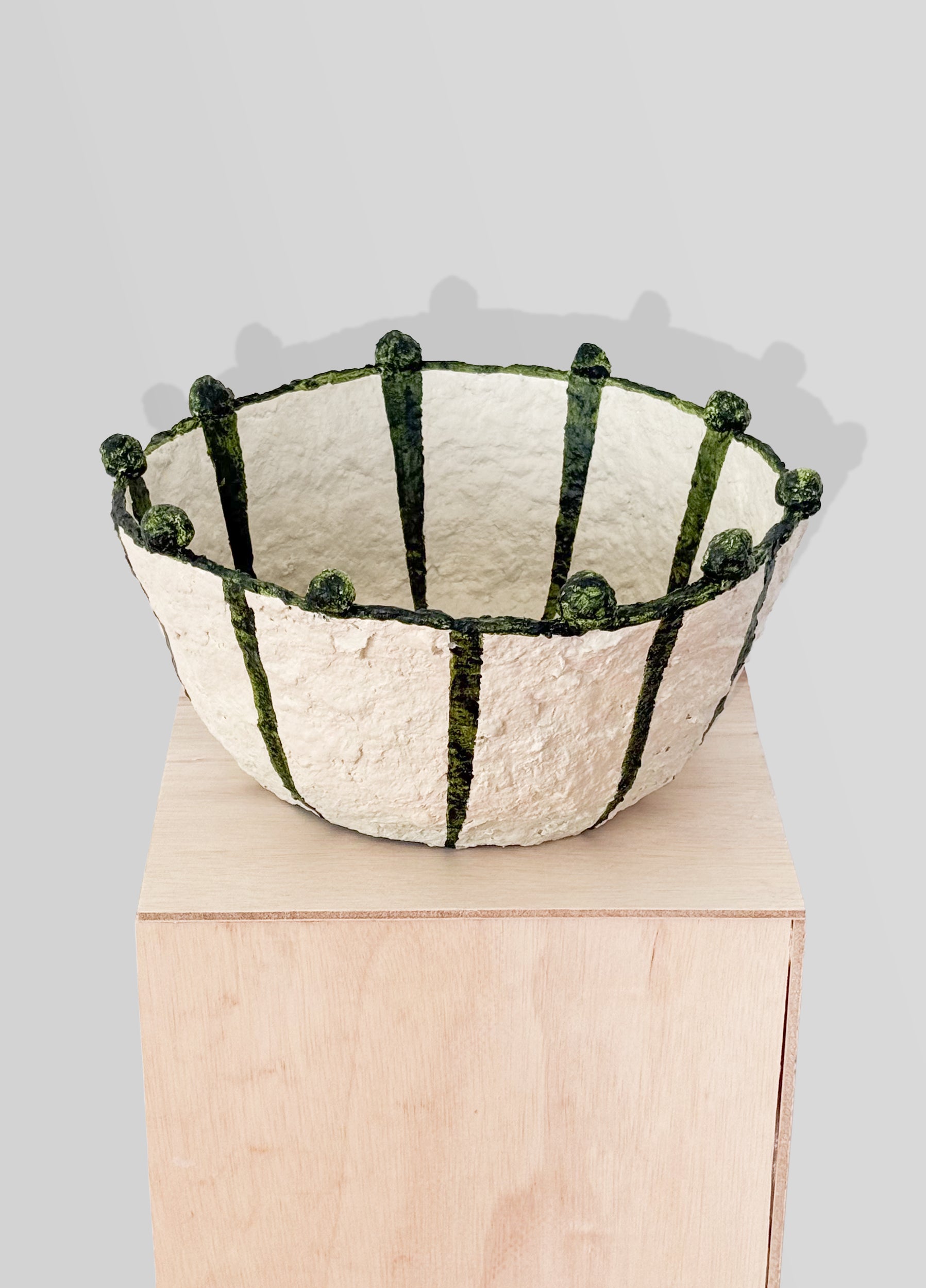 Papier mâché fruit bowl with rim designed in Los Angeles by claverol studio